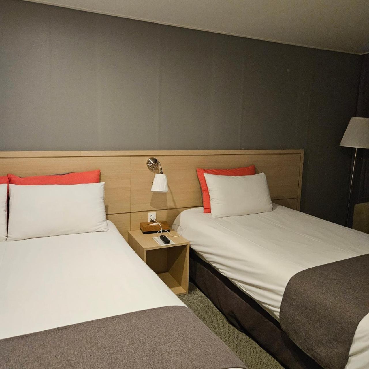 Hotel Shalom Jeju Buitenkant foto